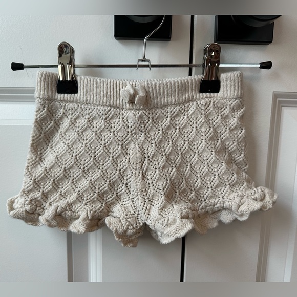 Janie and Jack Crochet Scalloped Hem Short Beige (Size 18-24 Months) - Picture 1 of 5